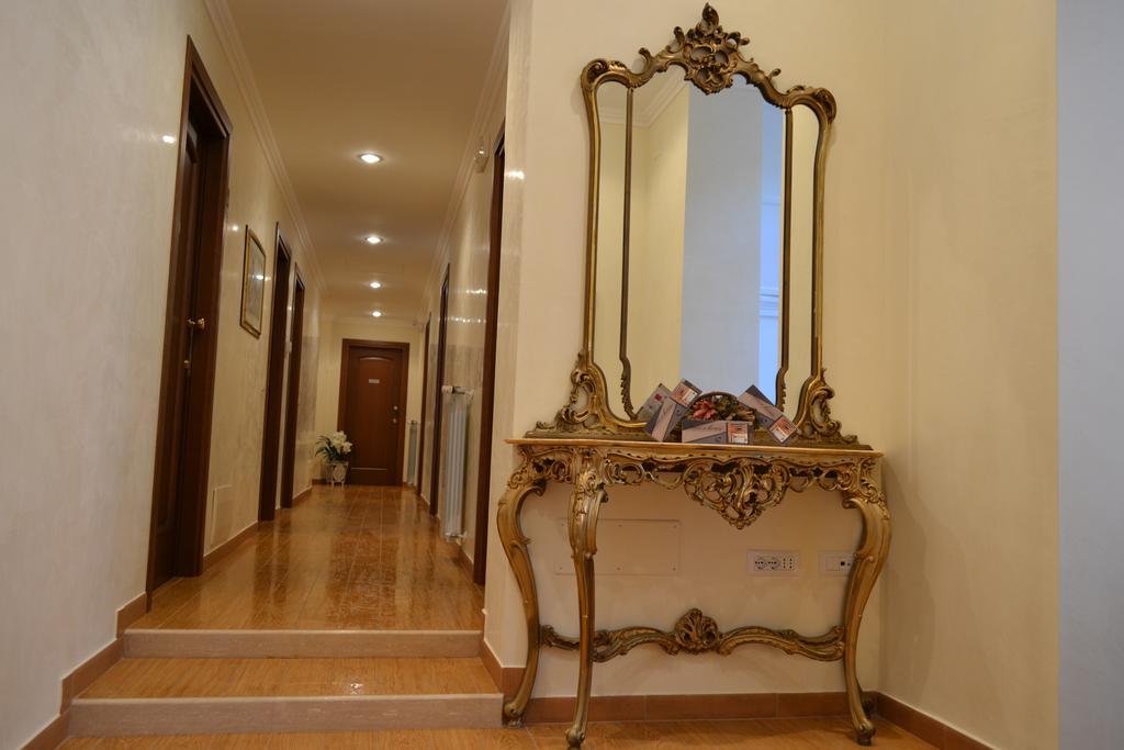 Tucci'S Roma Guest House Rom bilde